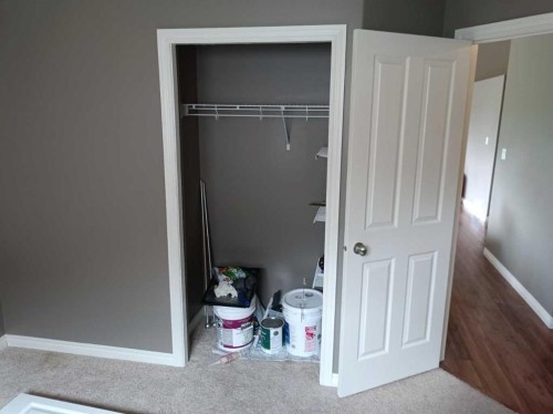 2 Holsworth Place, Sylvan Lake, AB - Indoor