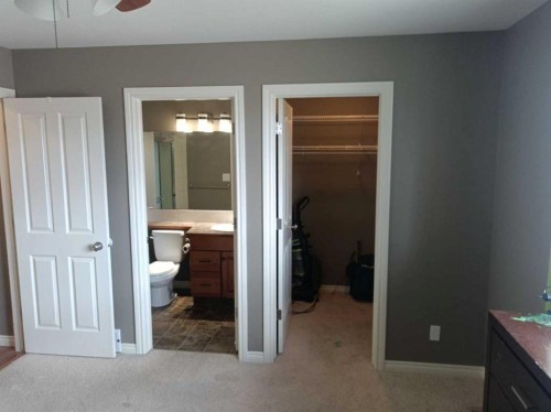 2 Holsworth Place, Sylvan Lake, AB - Indoor Photo Showing Other Room