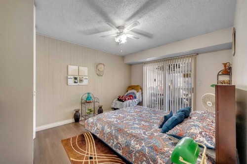 5848 Maddock Drive Ne, Calgary, AB - Indoor Photo Showing Bedroom