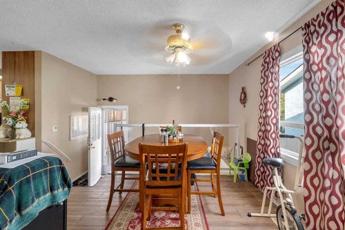 5848 Maddock Drive Ne, Calgary, AB - Indoor Photo Showing Dining Room