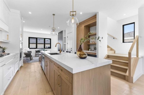 3716 44 Street Sw, Calgary, AB - Indoor Photo Showing Kitchen With Upgraded Kitchen