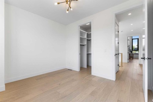 3716 44 Street Sw, Calgary, AB - Indoor Photo Showing Other Room