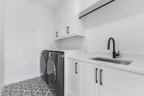 3716 44 Street Sw, Calgary, AB - Indoor Photo Showing Laundry Room