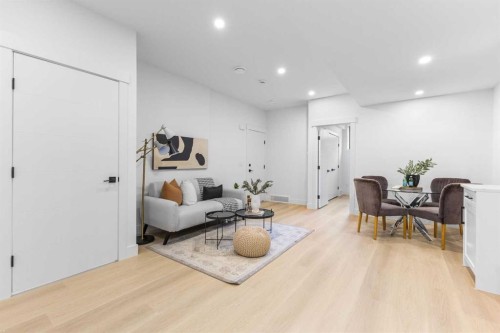 3716 44 Street Sw, Calgary, AB - Indoor Photo Showing Other Room