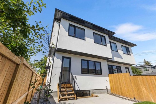 3716 44 Street Sw, Calgary, AB - Outdoor