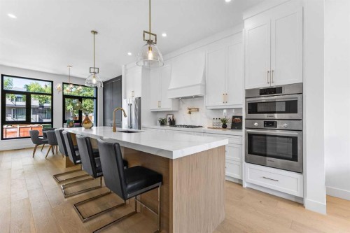 3716 44 Street Sw, Calgary, AB - Indoor Photo Showing Kitchen With Upgraded Kitchen