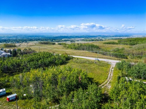 1420 101 Street Sw, Calgary, AB 