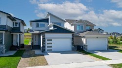 103 Crestview Boulevard  Sylvan Lake, AB T4S 0T7