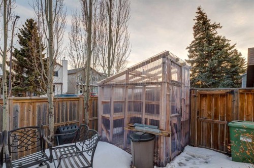 27 Bedfield Close Ne, Calgary, AB - Outdoor