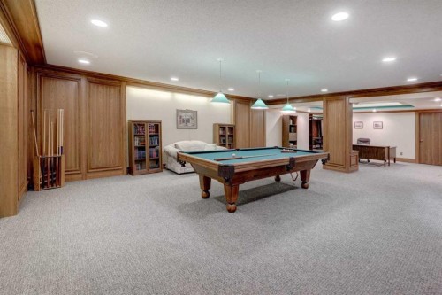 76 Edgeland Road Nw, Calgary, AB - Indoor Photo Showing Other Room