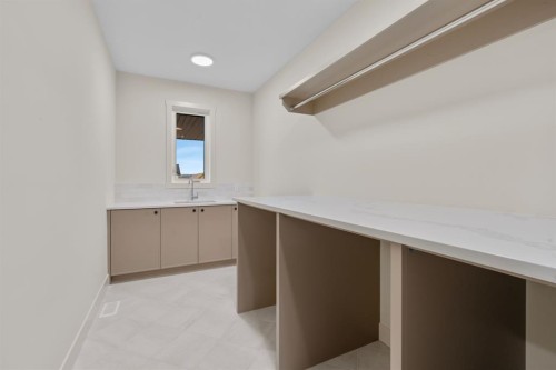 30 Greenwich Row Nw, Calgary, AB - Indoor