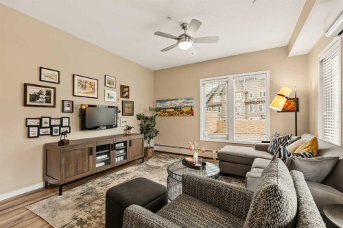 204-10 Mahogany Mews Se, Calgary, AB - Indoor Photo Showing Living Room