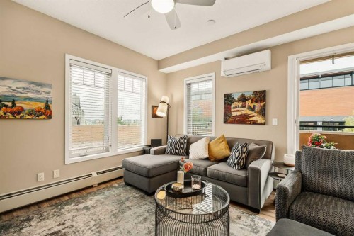 204-10 Mahogany Mews Se, Calgary, AB - Indoor Photo Showing Living Room