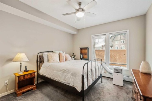 204-10 Mahogany Mews Se, Calgary, AB - Indoor Photo Showing Bedroom