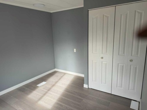 18-5800 46 Street, Olds, AB 