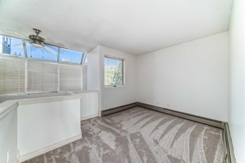 10-305 Village Mews Sw, Calgary, AB - Indoor Photo Showing Other Room
