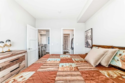 210-8355 19 Avenue Sw, Calgary, AB - Indoor Photo Showing Bedroom