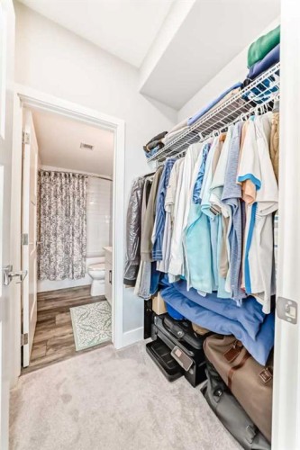 210-8355 19 Avenue Sw, Calgary, AB - Indoor With Storage