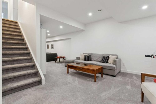 12215 Lake Erie Way Se, Calgary, AB - Indoor