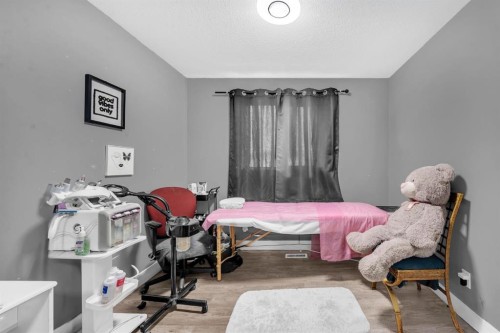 6022 Martingrove Road Ne, Calgary, AB - Indoor Photo Showing Bedroom