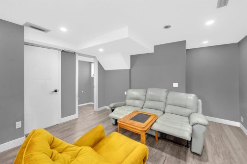 6022 Martingrove Road Ne, Calgary, AB - Indoor Photo Showing Living Room