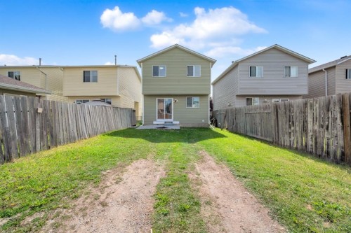 6022 Martingrove Road Ne, Calgary, AB - Outdoor