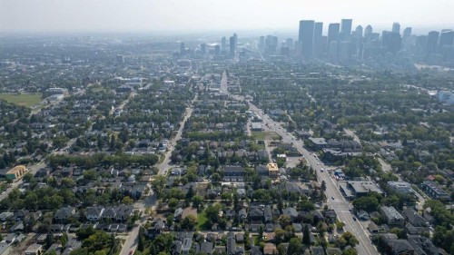 434 14 Avenue Ne, Calgary, AB 