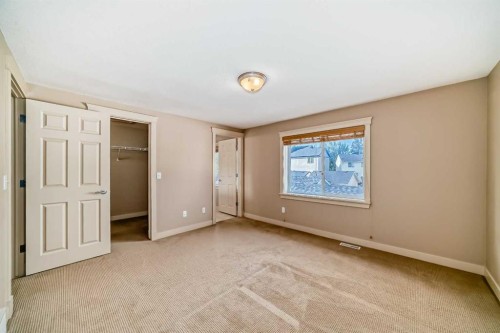 42 Ypres Green Sw, Calgary, AB - Indoor Photo Showing Other Room