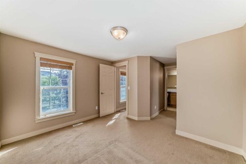 42 Ypres Green Sw, Calgary, AB - Indoor Photo Showing Other Room