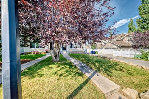 42 Ypres Green Sw, Calgary, AB - Outdoor