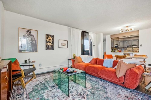 405-1334 13 Avenue Sw, Calgary, AB - Indoor Photo Showing Living Room