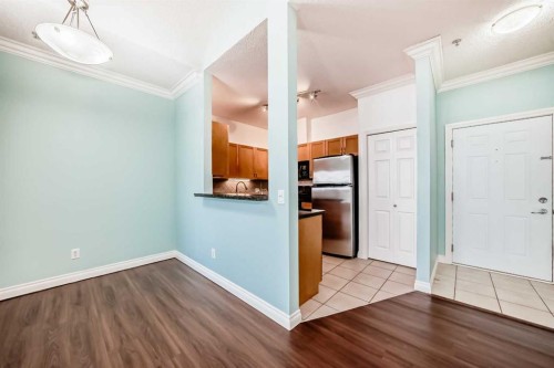 308-11170 30 Street Sw, Calgary, AB - Indoor