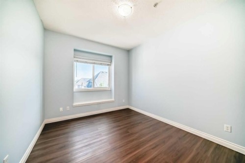 308-11170 30 Street Sw, Calgary, AB - Indoor Photo Showing Other Room