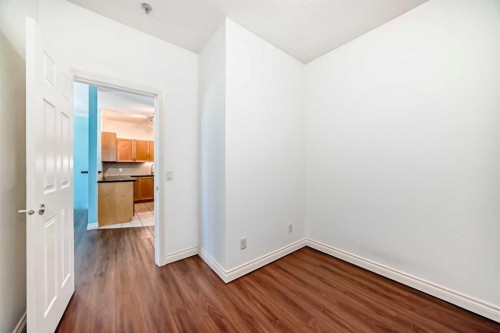 308-11170 30 Street Sw, Calgary, AB - Indoor Photo Showing Other Room
