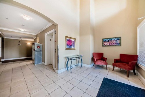 308-11170 30 Street Sw, Calgary, AB - Indoor Photo Showing Other Room