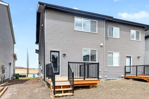7023 Rangeview Avenue Se, Calgary, AB - Outdoor With Exterior