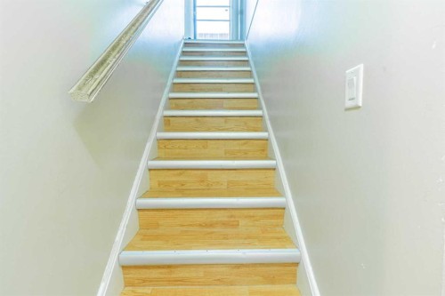 143 Castlegrove Road Ne, Calgary, AB - Indoor Photo Showing Other Room