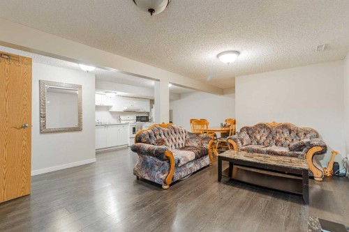 143 Castlegrove Road Ne, Calgary, AB - Indoor Photo Showing Living Room