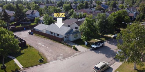 143 Castlegrove Road Ne, Calgary, AB - Outdoor