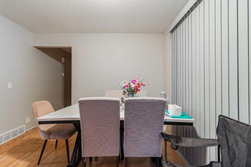 143 Castlegrove Road Ne, Calgary, AB - Indoor Photo Showing Dining Room