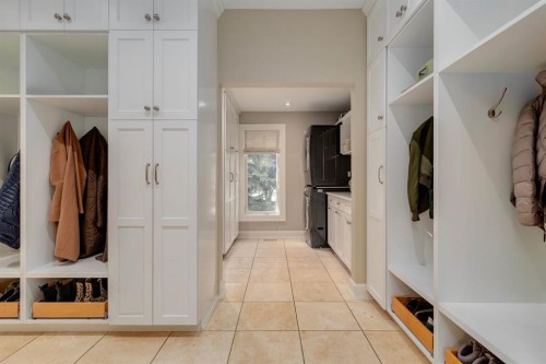 1212 Montreal Avenue Sw, Calgary, AB - Indoor