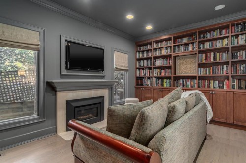 1212 Montreal Avenue Sw, Calgary, AB - Indoor With Fireplace