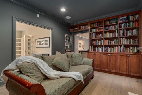 1212 Montreal Avenue Sw, Calgary, AB - Indoor