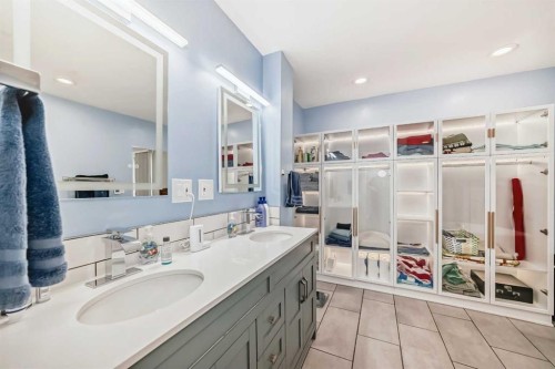 119 Pump Hill Bay Sw, Calgary, AB - Indoor Photo Showing Bathroom