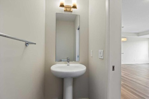 92 Saddlestone Drive Ne, Calgary, AB - Indoor Photo Showing Bathroom