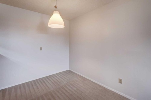 403-2011 University Drive Nw, Calgary, AB - Indoor Photo Showing Other Room
