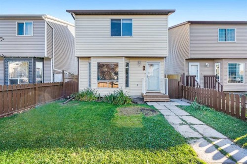 47 Martindale Mews Ne, Calgary, AB - Outdoor