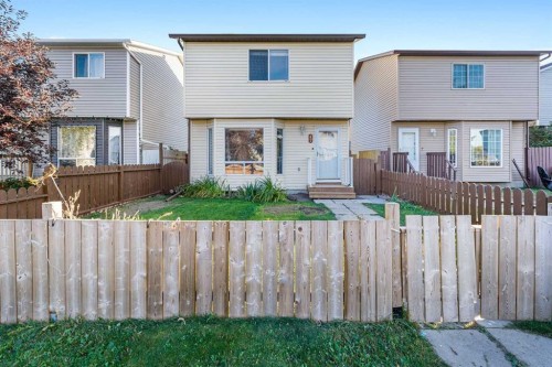 47 Martindale Mews Ne, Calgary, AB - Outdoor