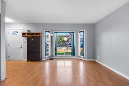 47 Martindale Mews Ne, Calgary, AB - Indoor Photo Showing Other Room