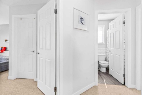 295 Coventry Road Ne, Calgary, AB - Indoor